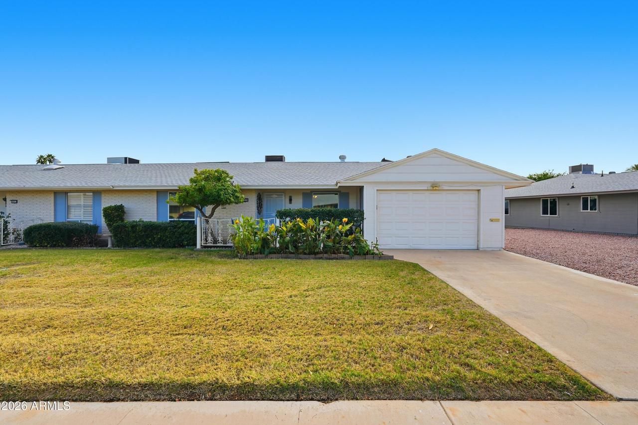 10315 W Desert Forest Cir., Sun City, AZ 85351