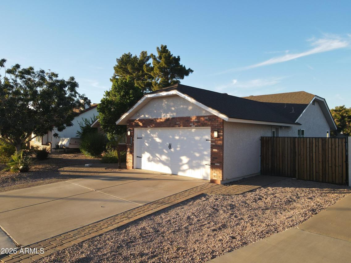1146 E Jensen St., Mesa, AZ 85203