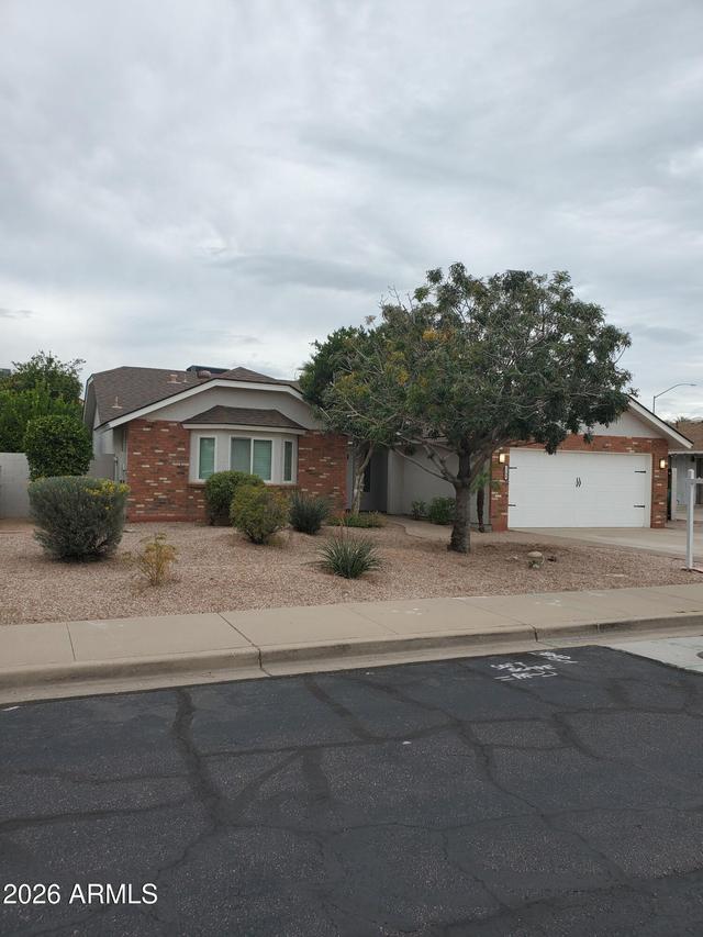 1146 E Jensen St., Mesa, AZ 85203