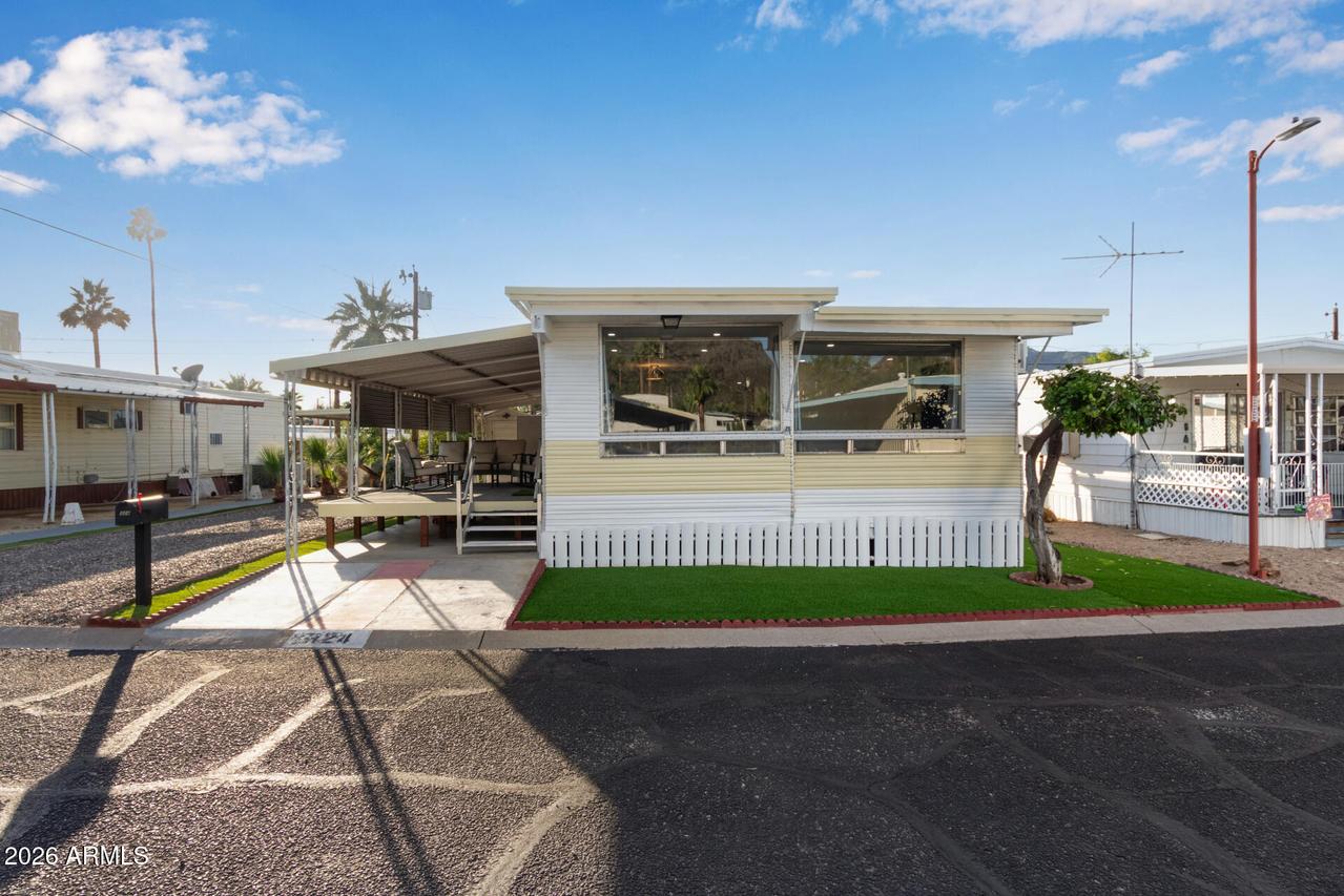 10401 N Cave Creek Rd. #324, Phoenix, AZ 85020