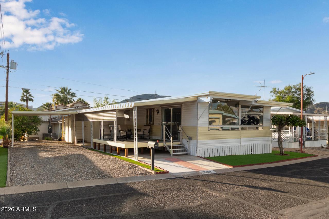 10401 N Cave Creek Rd. #324, Phoenix, AZ 85020