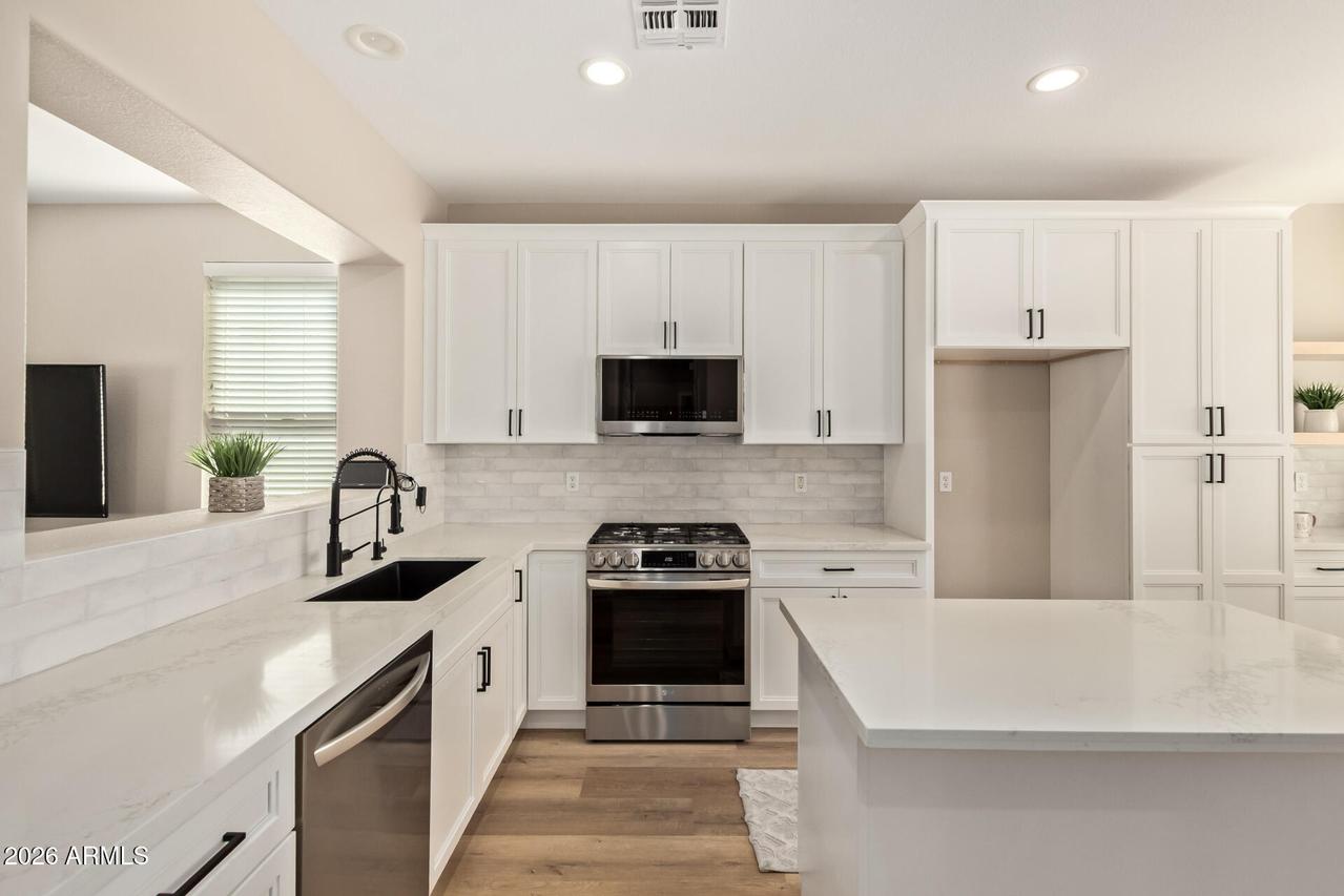 1806 W Windsong Dr., Phoenix, AZ 85045