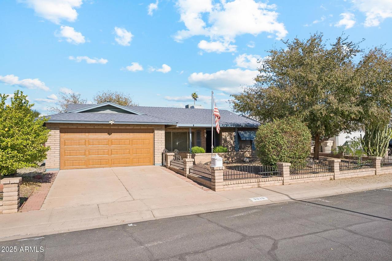 5210 W Ironwood Dr., Glendale, AZ 85302