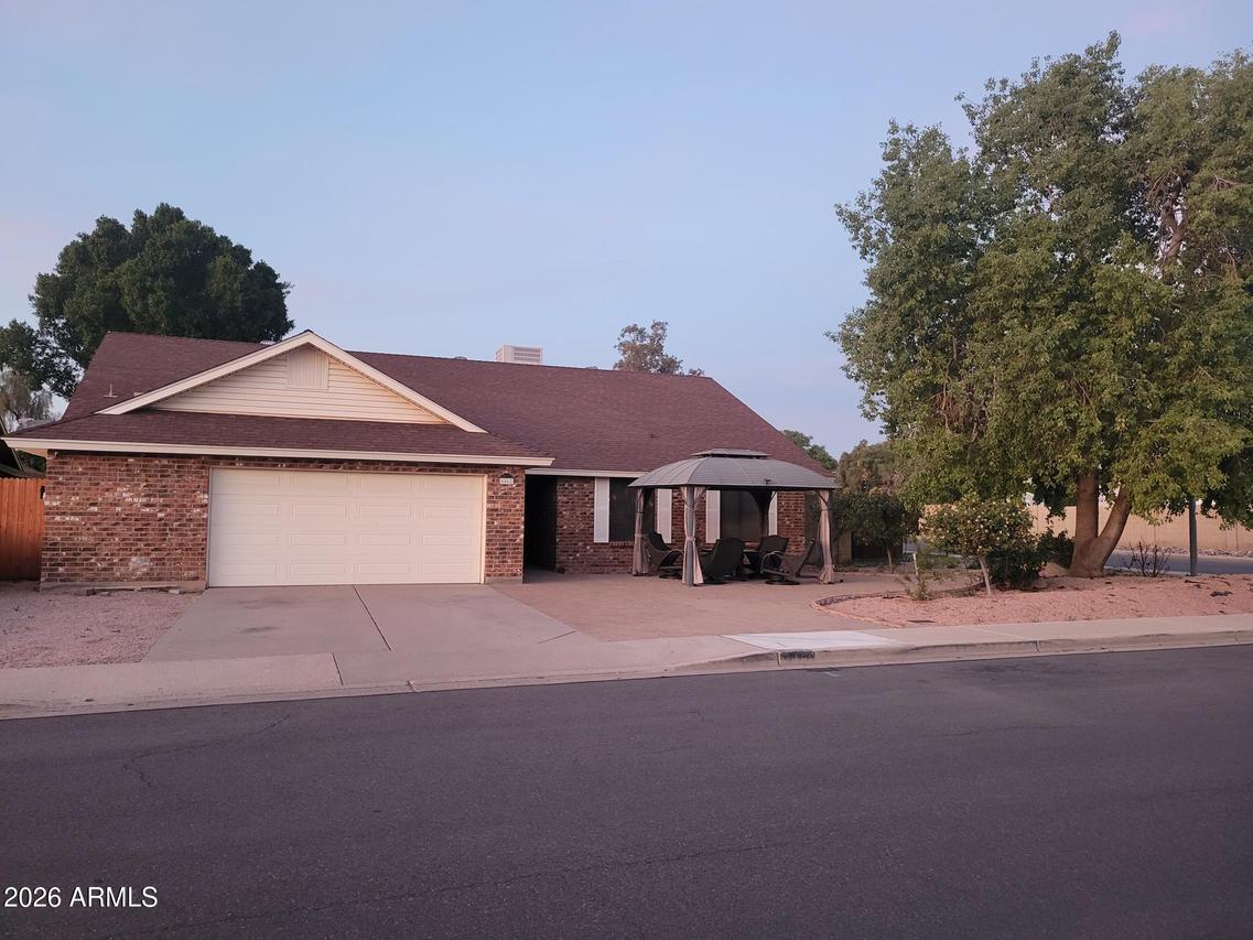 6462 E Fairfield St., Mesa, AZ 85205