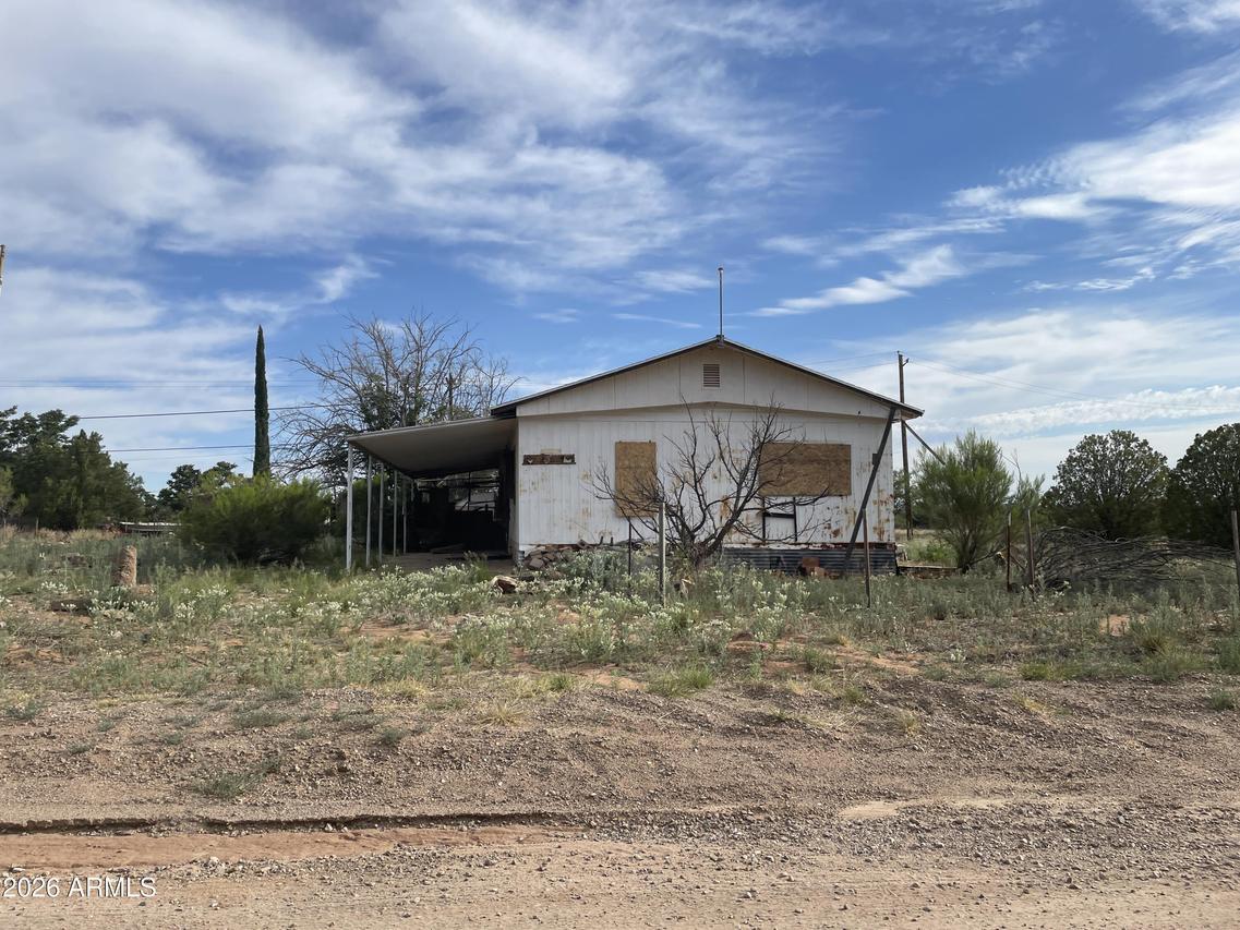 9585 E Joy Ave., Hereford, AZ 85615