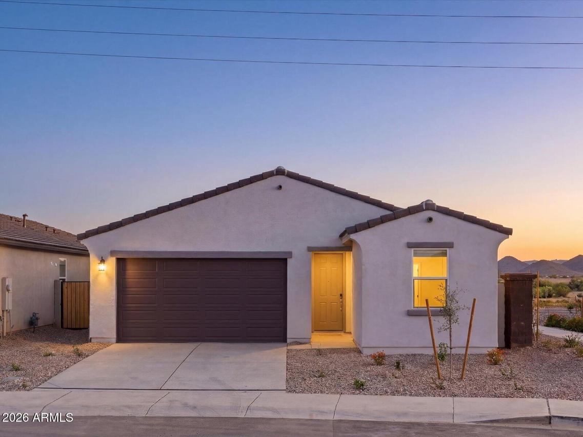 32998 N Vineyard Ave., San Tan Valley, AZ 85143