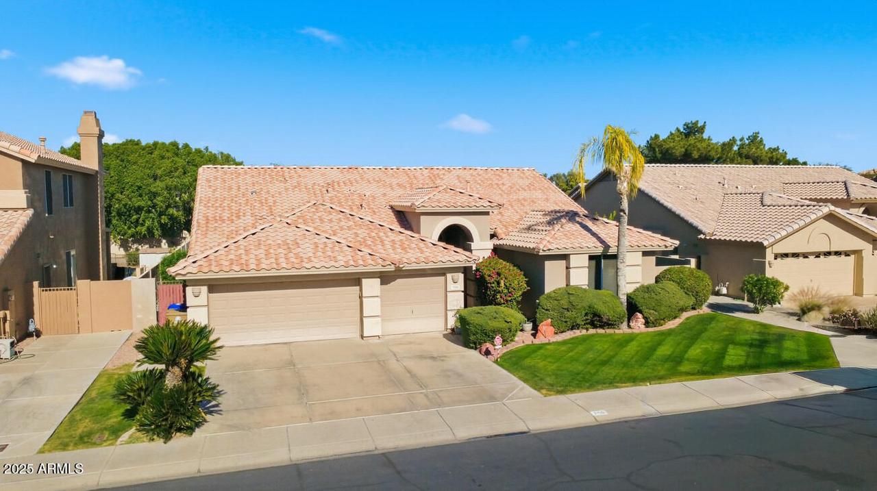 7150 W Dreyfus Dr., Peoria, AZ 85381