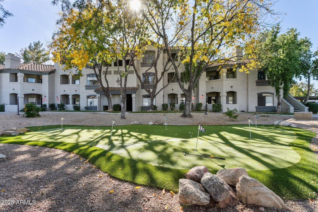 15095 N Thompson Peak Pkwy. #2071, Scottsdale, AZ 85260