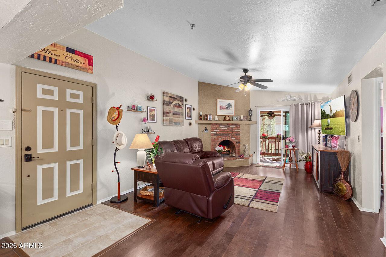 3031 N Civic Center Plz. #336, Scottsdale, AZ 85251