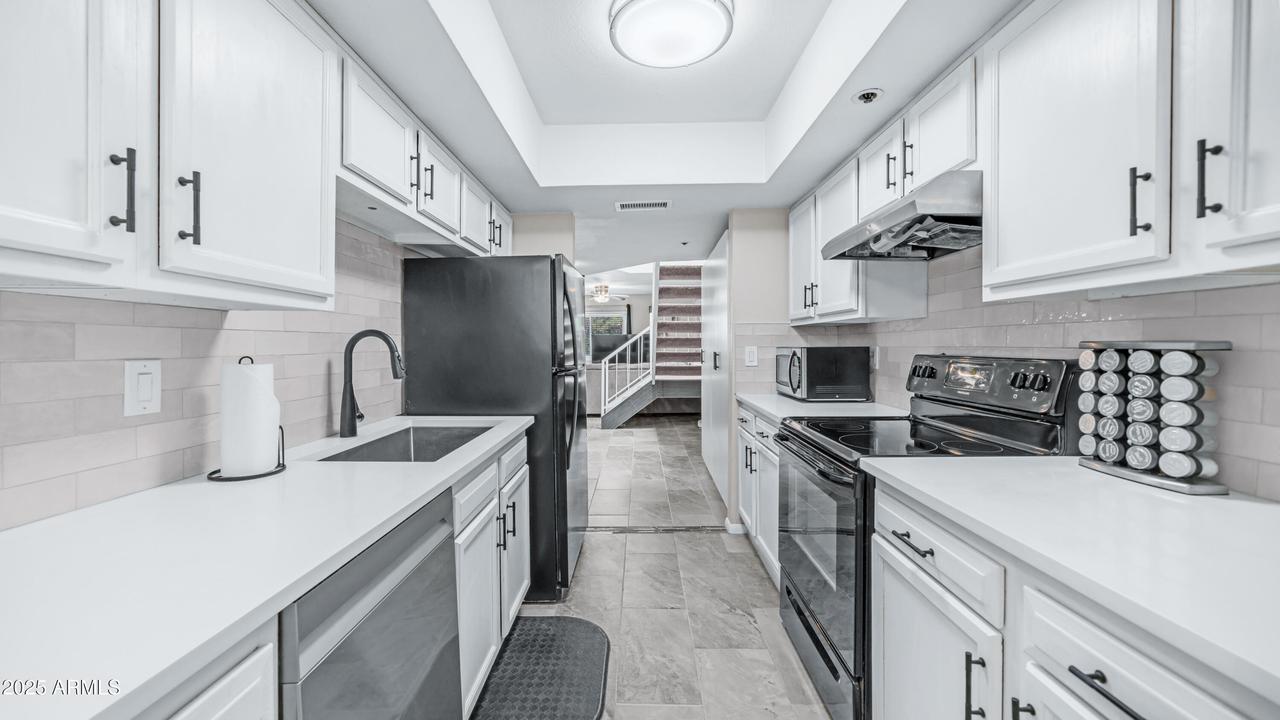 2615 N Hayden Rd. #114, Scottsdale, AZ 85257