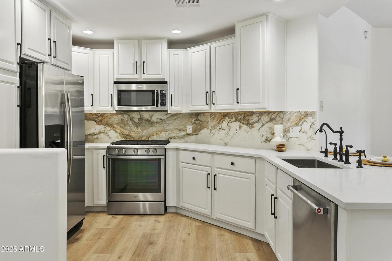 5350 E Deer Valley Dr. #1418, Phoenix, AZ 85054