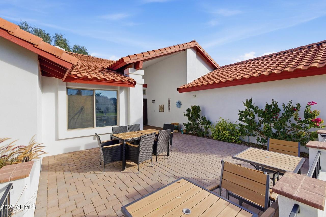 1338 E Sunburst Ln., Tempe, AZ 85284