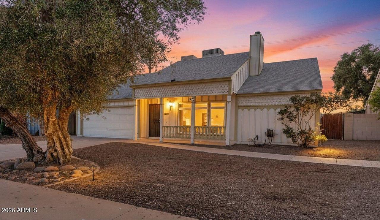 4827 E La Puente Ave., Phoenix, AZ 85044