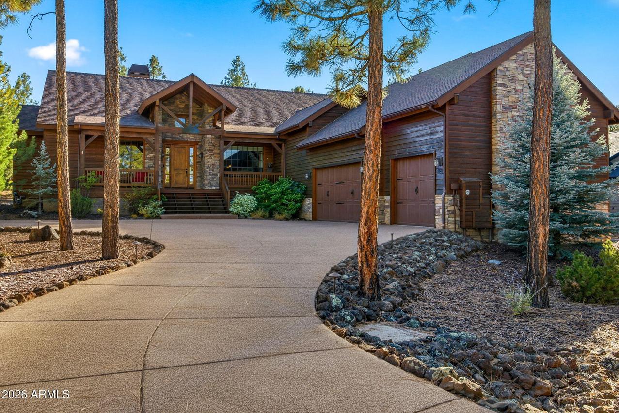 3861 W Hawthorn Rd., Show Low, AZ 85901