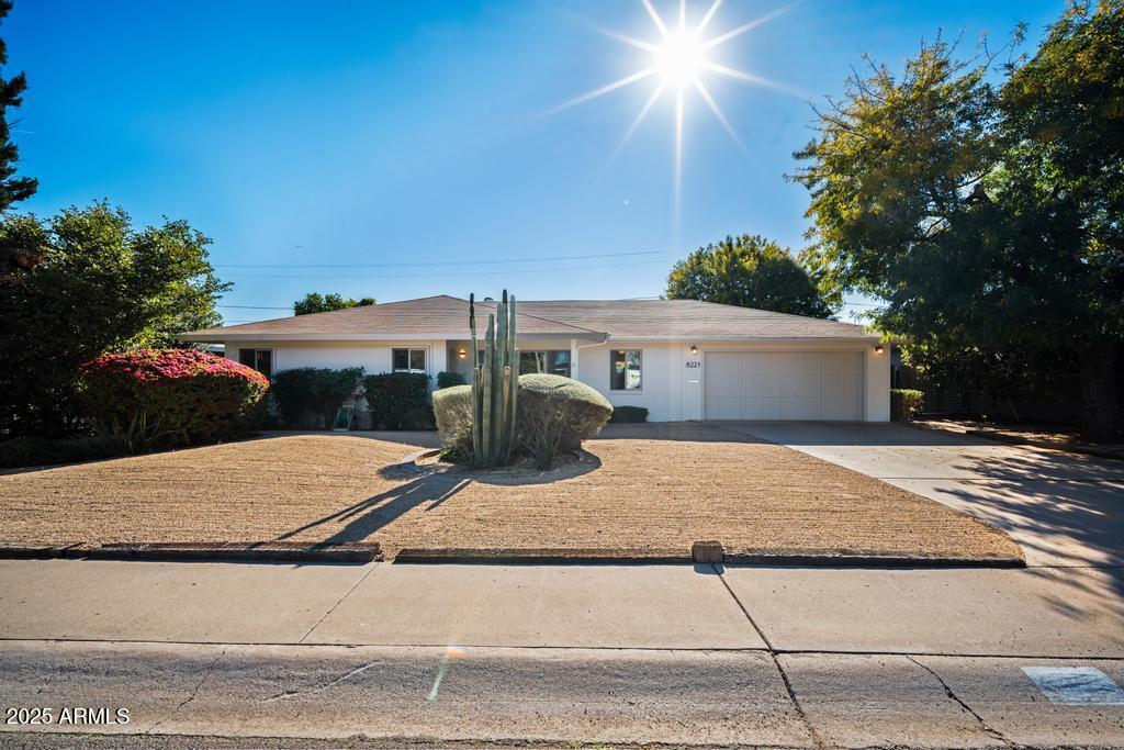 8221 E Edgemont Ave., Scottsdale, AZ 85257