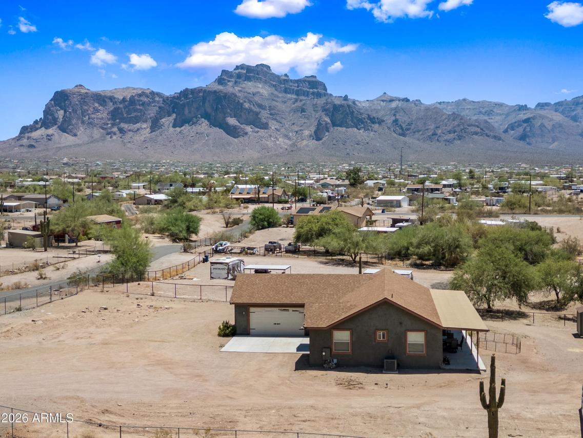 2235 E Cody St., Apache Junction, AZ 85119