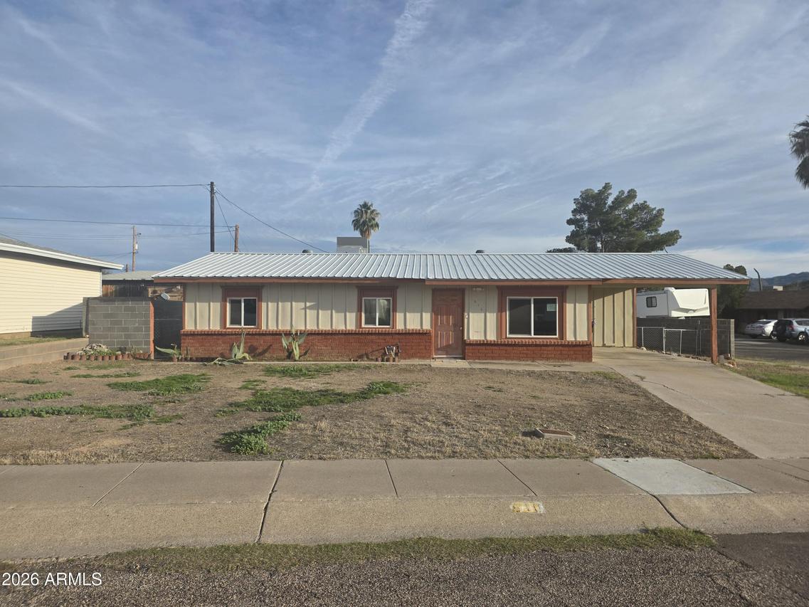 610 S York Dr., Kearny, AZ 85137