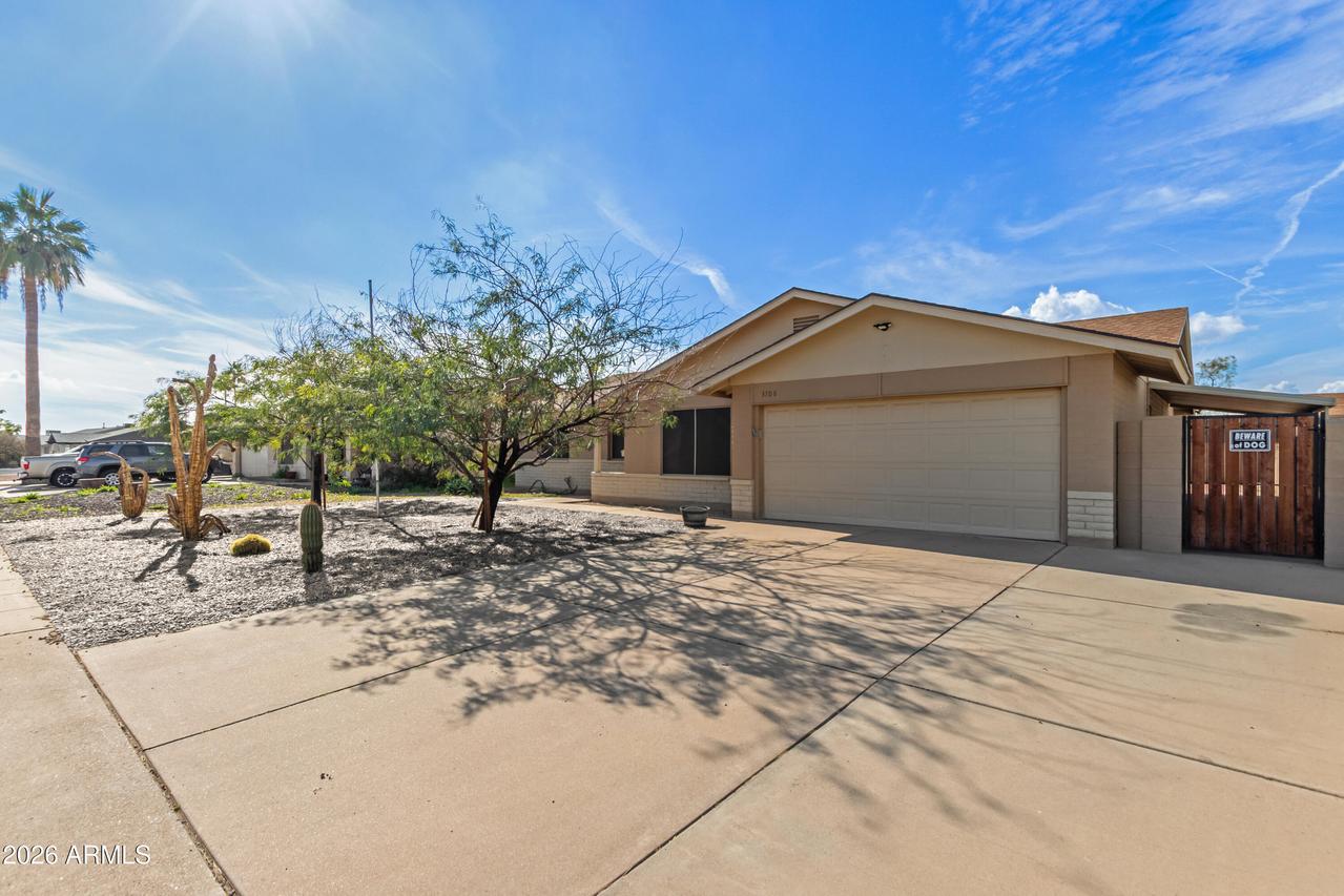 3706 S Cottonwood Dr., Tempe, AZ 85282