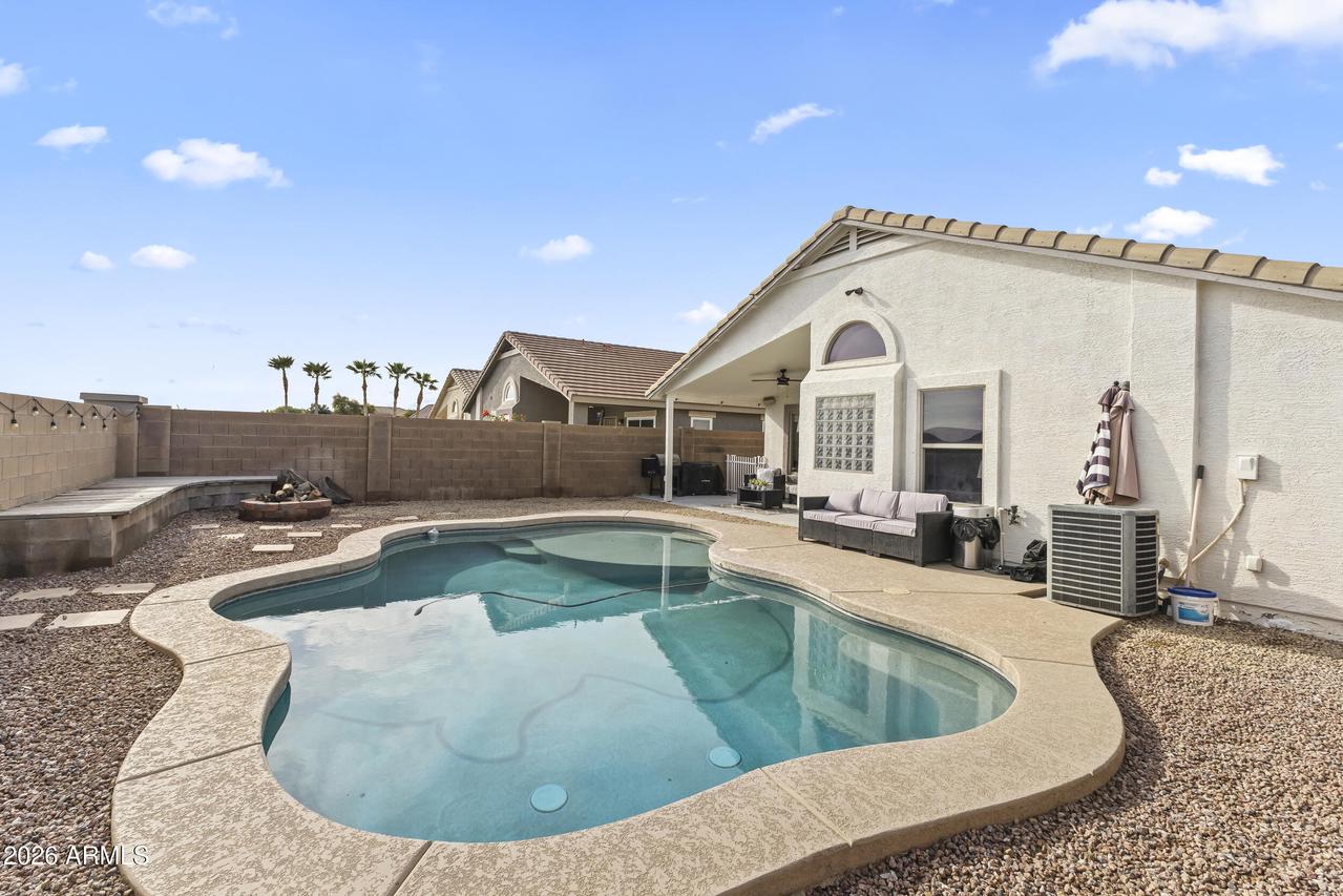 38473 N Jonathan St., San Tan Valley, AZ 85140