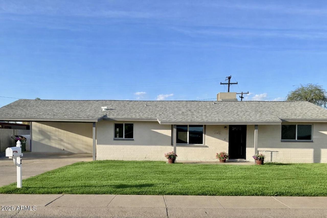 702 E Manor Dr., Casa Grande, AZ 85122