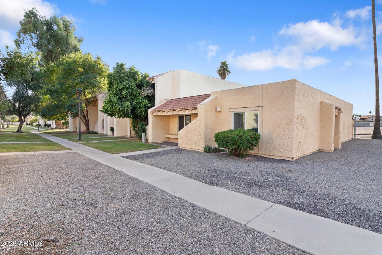 5745 N 44th Ln., Glendale, AZ 85301