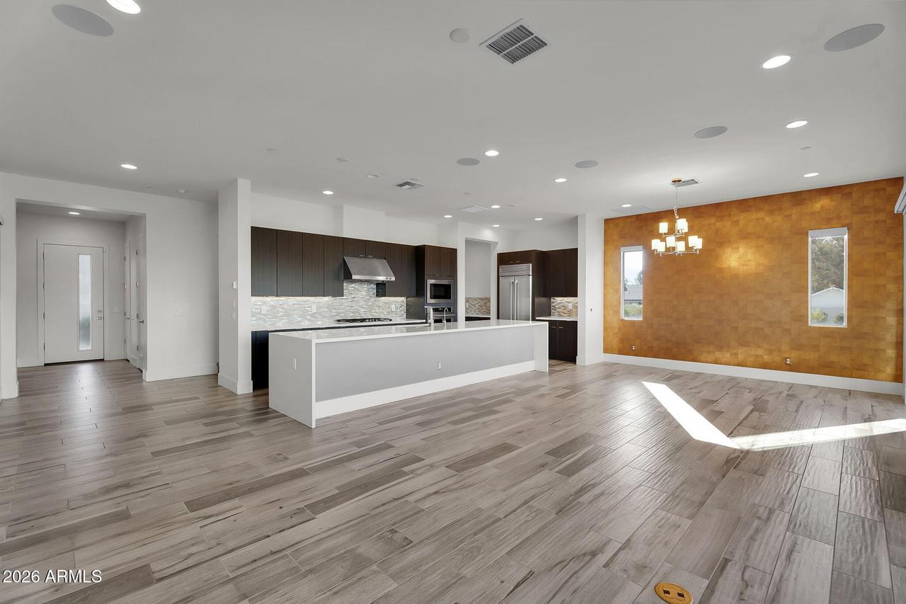 1552 N 68th Pl., Scottsdale, AZ 85257