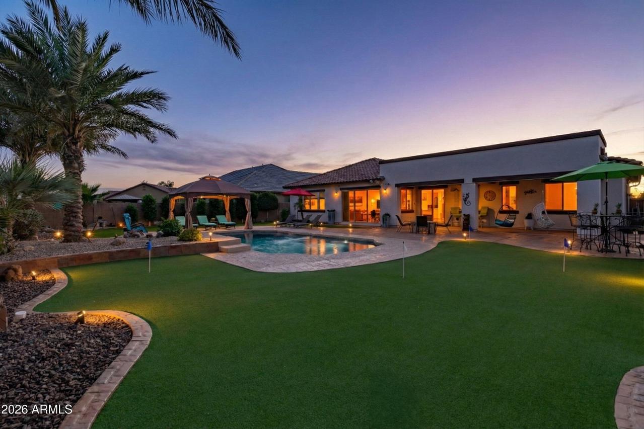 42187 N Via Cienna Valley, San Tan Valley, AZ 85140