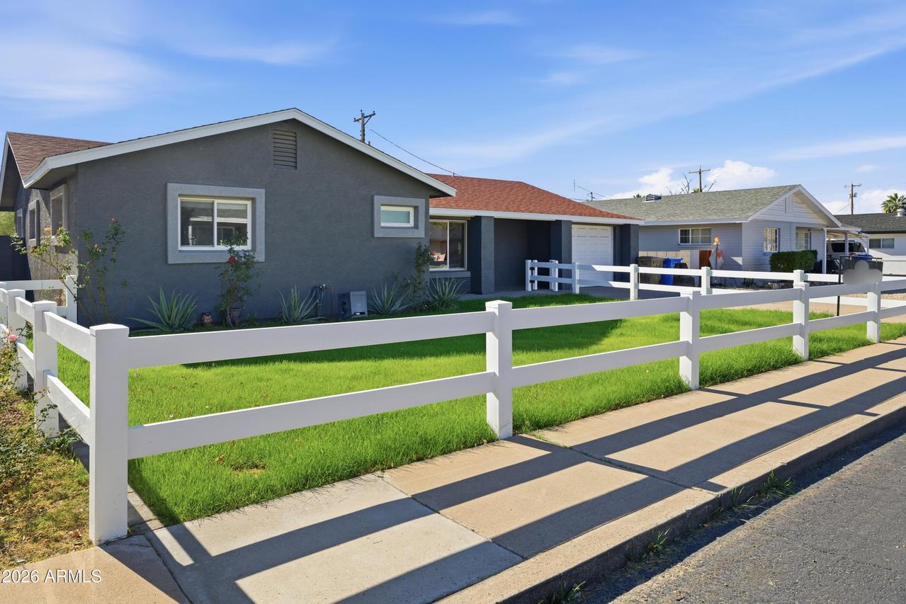 1919 E Coolidge St., Phoenix, AZ 85016