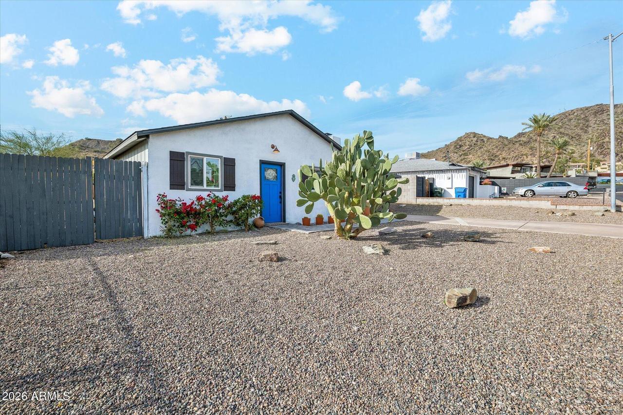 9826 N 2nd St., Phoenix, AZ 85020