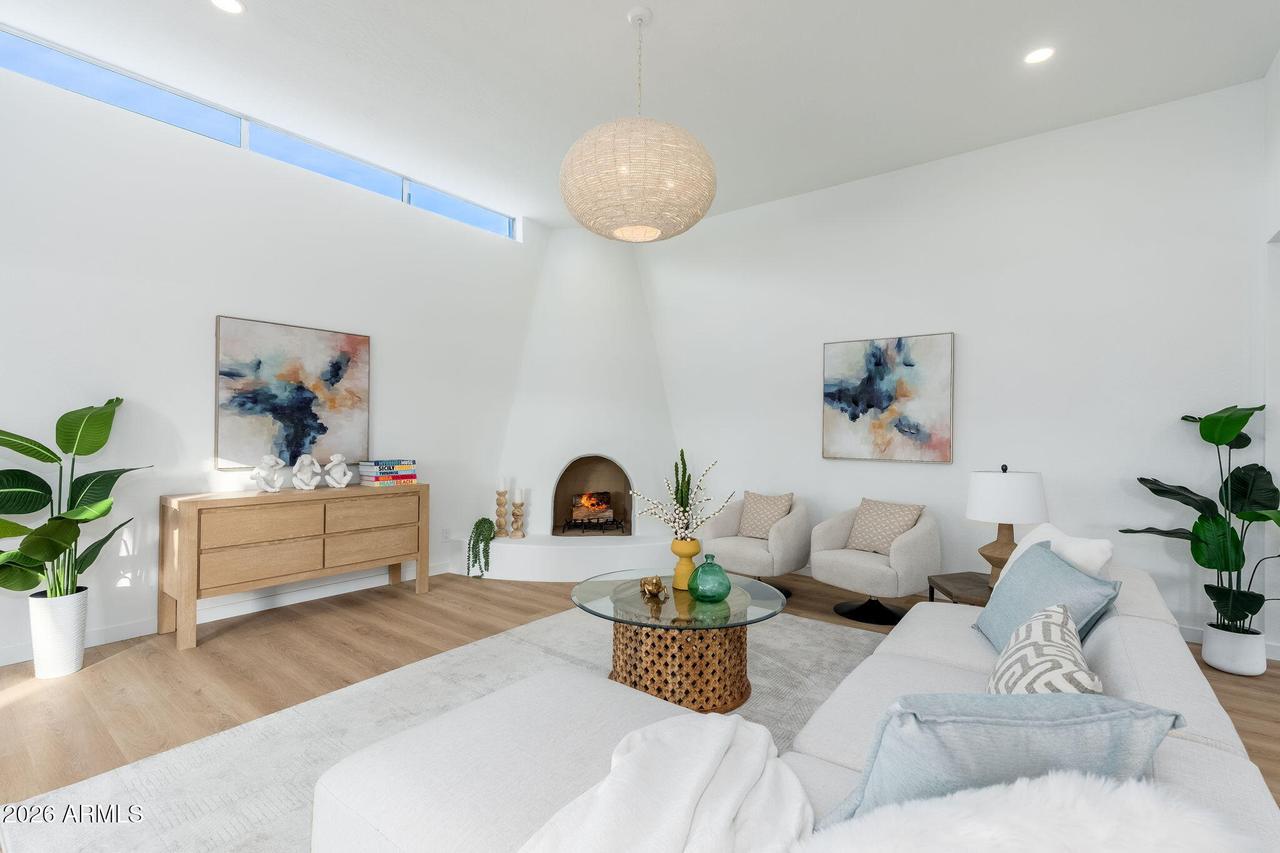 8742 E Via De Sereno St., Scottsdale, AZ 85258