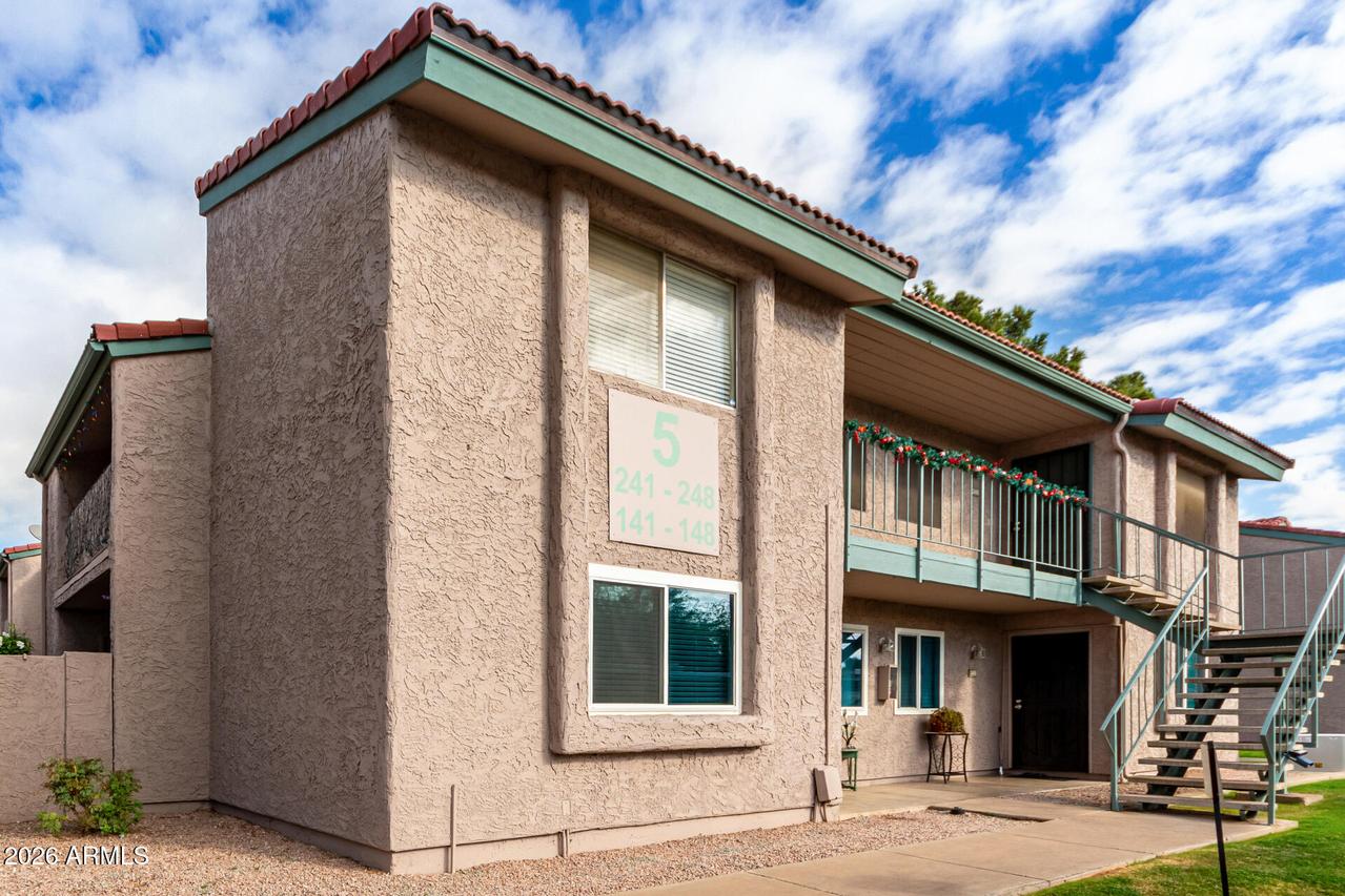 623 W Guadalupe Rd. #141, Mesa, AZ 85210
