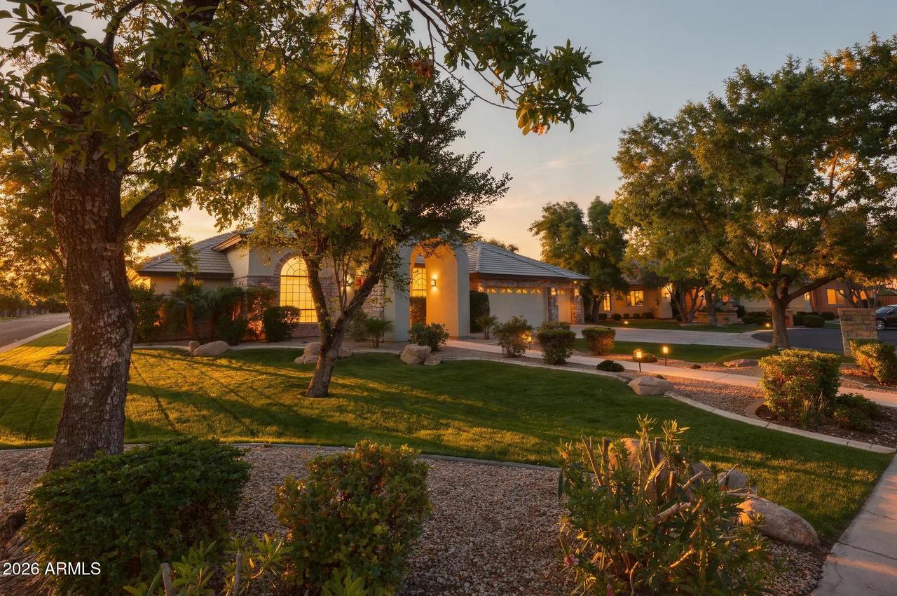 8351 S Homestead Ln., Tempe, AZ 85284