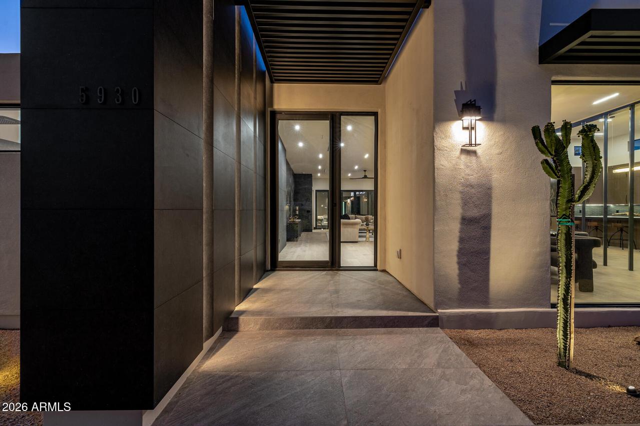 5930 N 45th Pl., Phoenix, AZ 85018