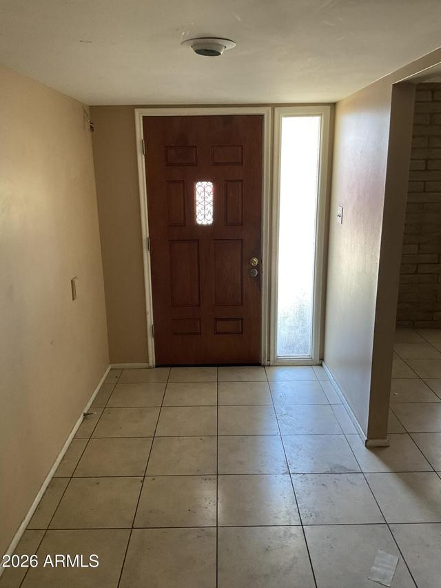 7534 N 48th Ave., Glendale, AZ 85301