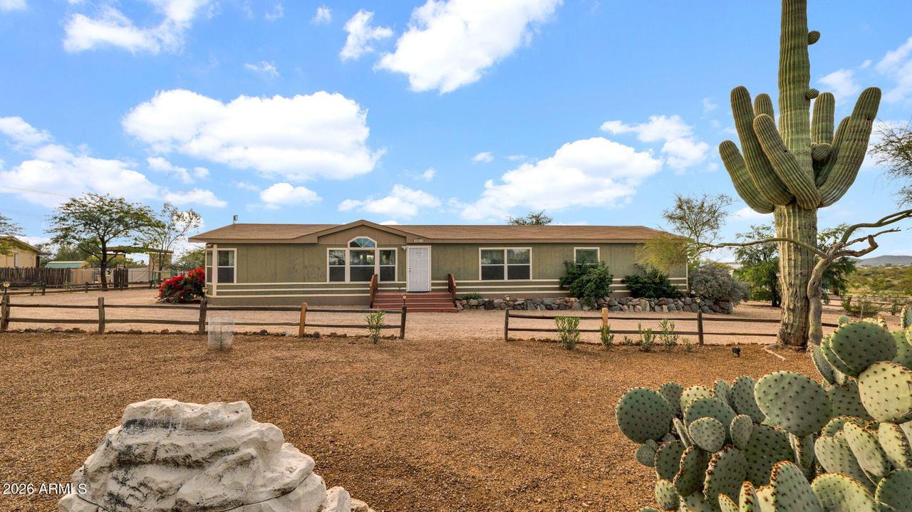 38413 N 16th St., Phoenix, AZ 85086