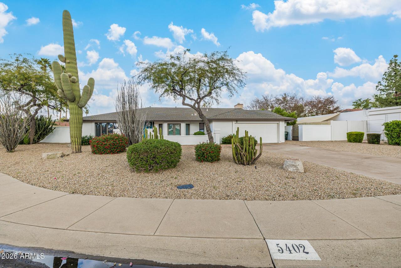 5402 E Laurel Ln., Scottsdale, AZ 85254