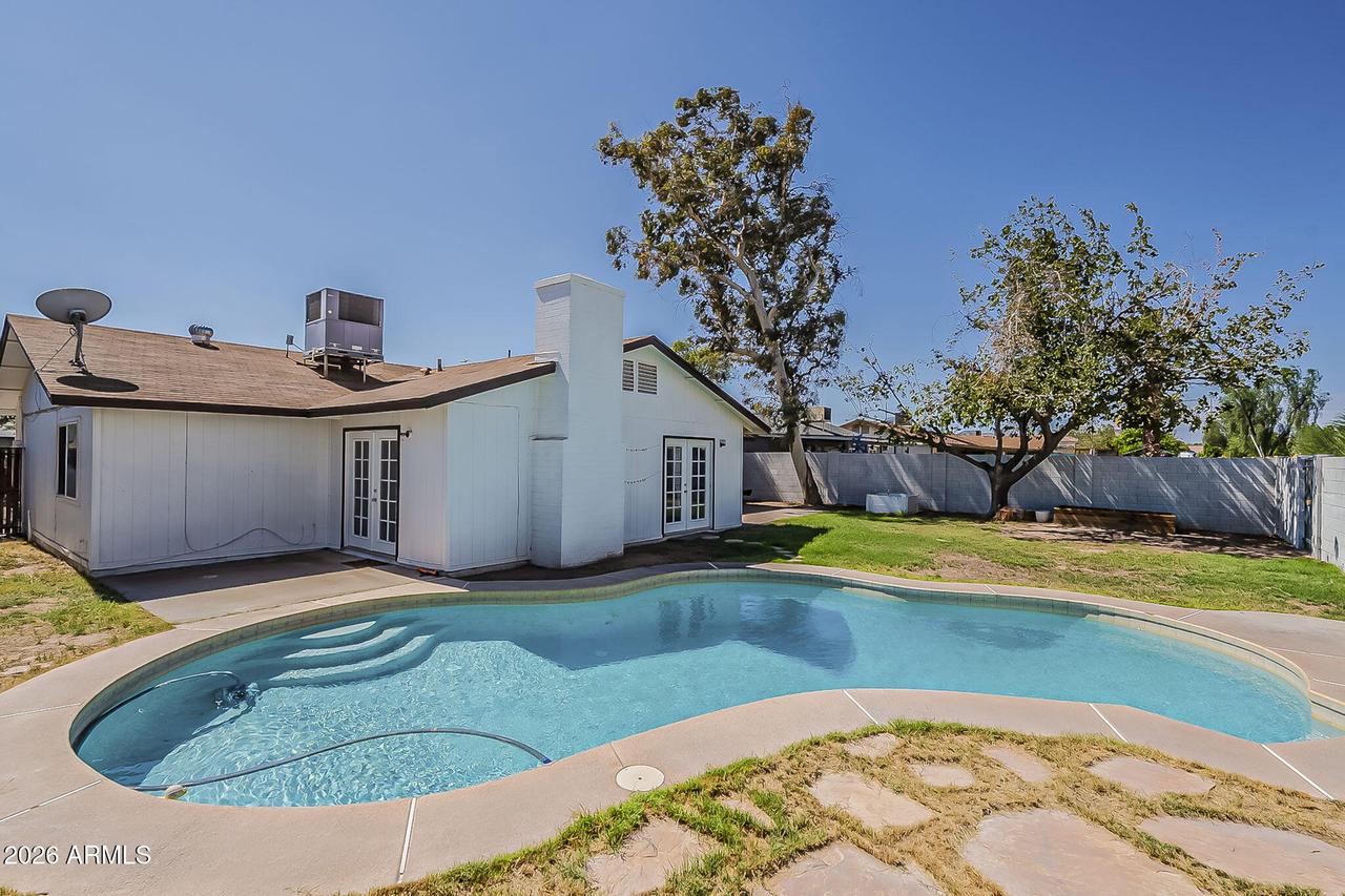 834 W Julie Dr., Tempe, AZ 85283