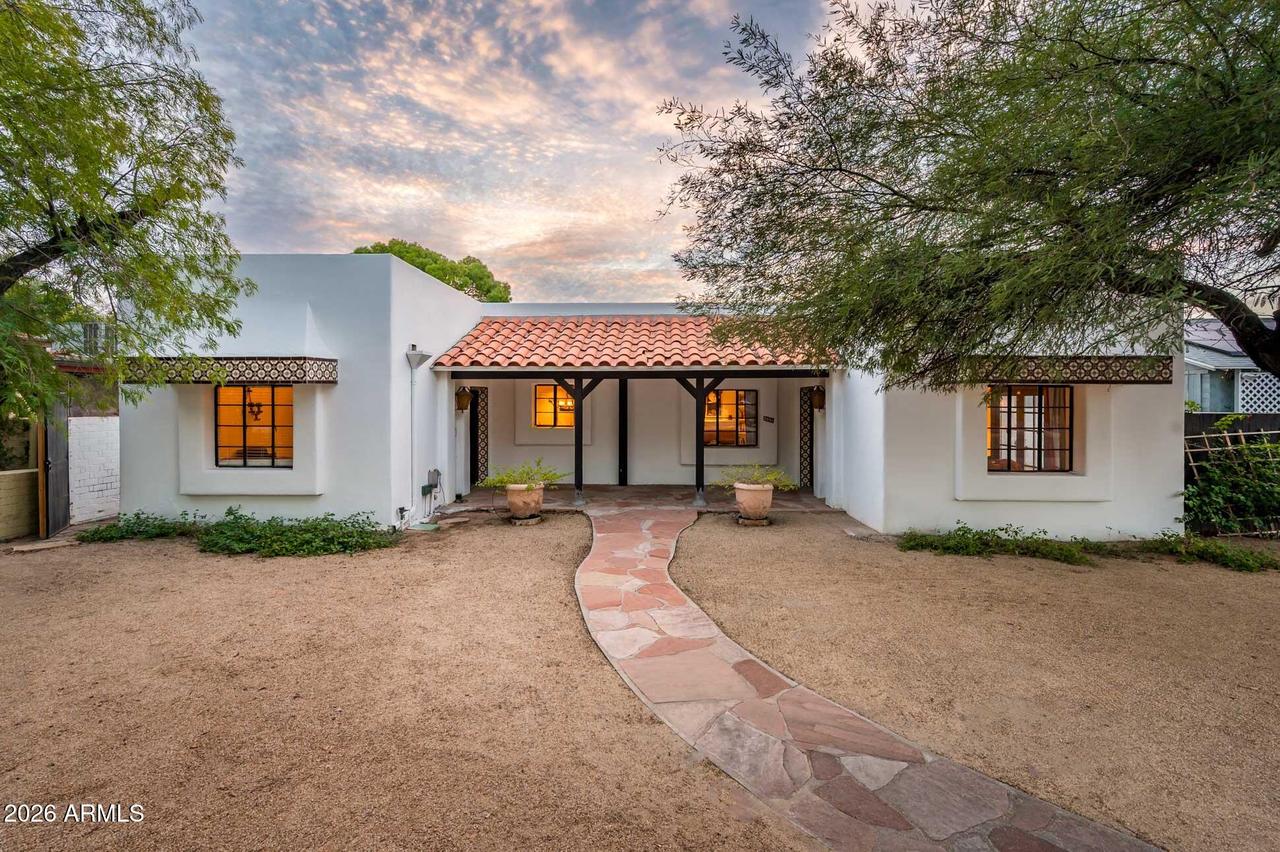 3008 N 16th Dr., Phoenix, AZ 85015