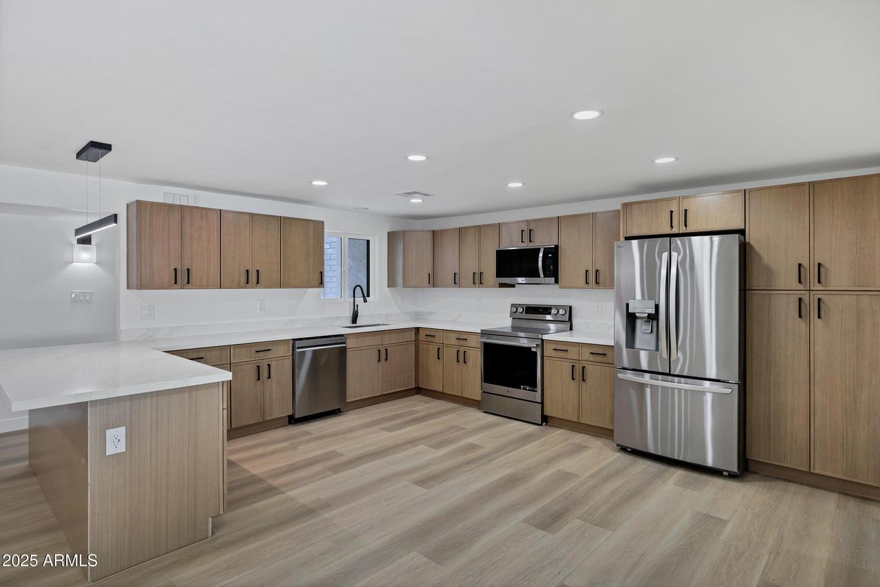 1618 W Lamar Rd., Phoenix, AZ 85015