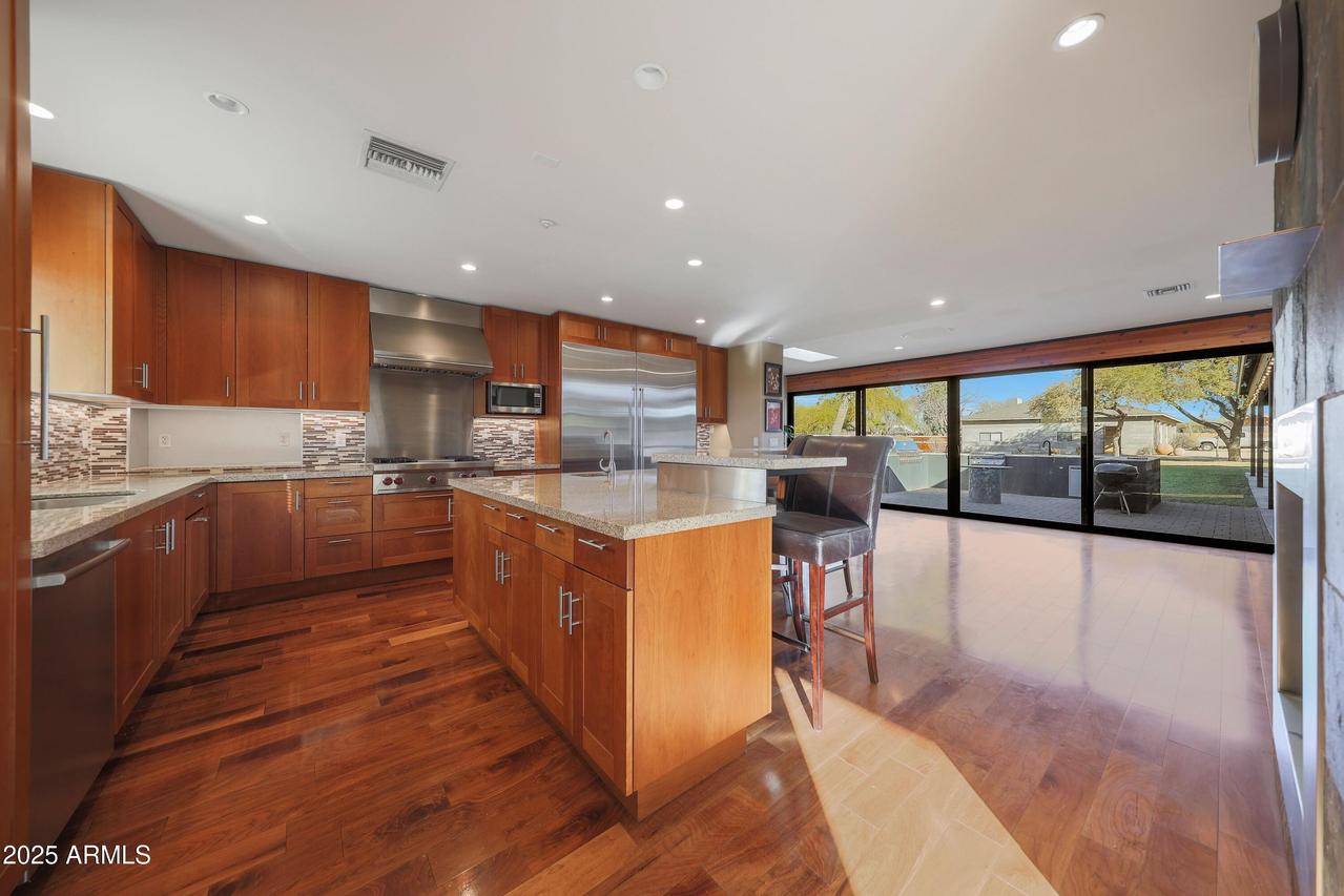 2718 E Campo Bello Dr., Phoenix, AZ 85032