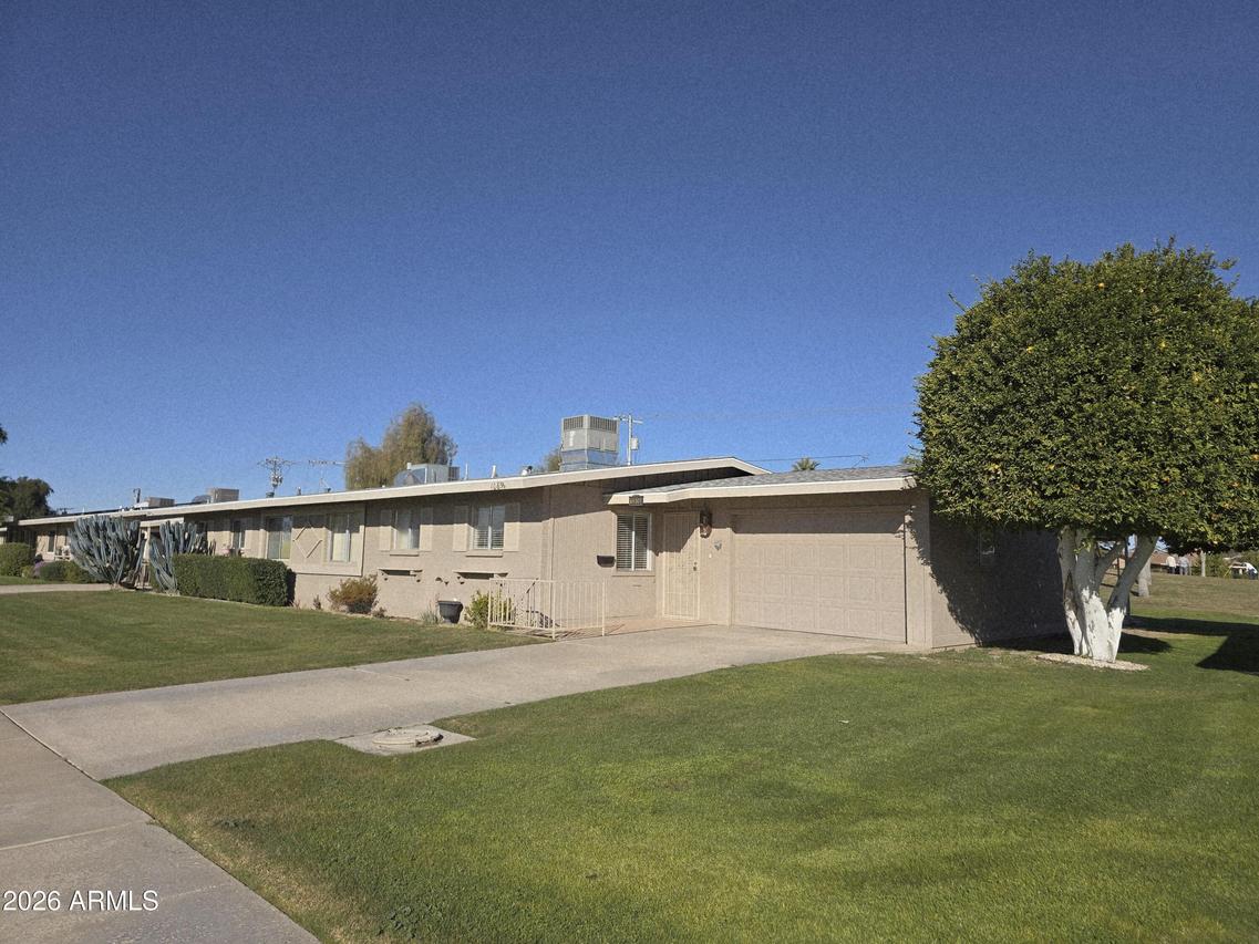10856 W Abbott Ave., Sun City, AZ 85351