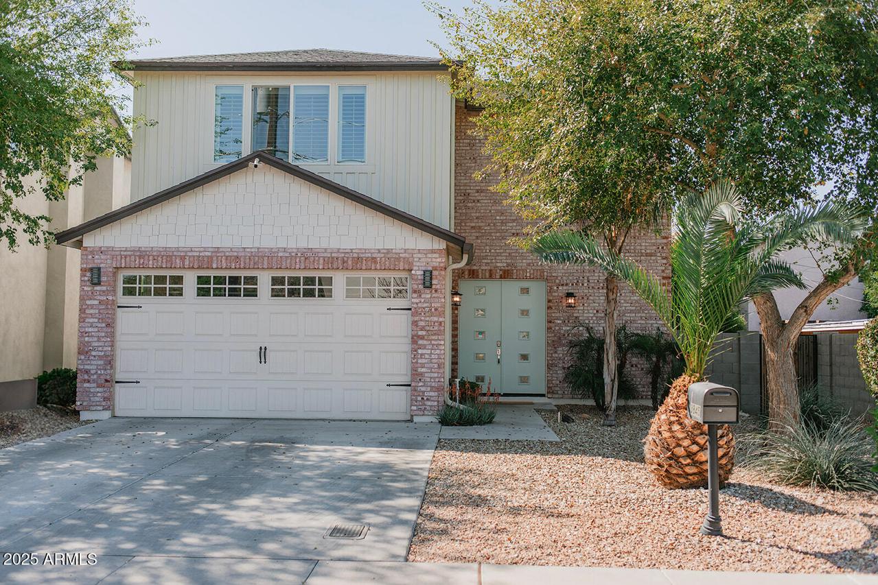 3845 E Earll Dr., Phoenix, AZ 85018