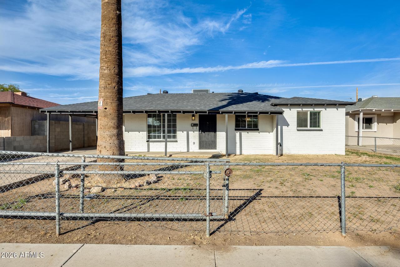 4724 W Monterosa St., Phoenix, AZ 85031