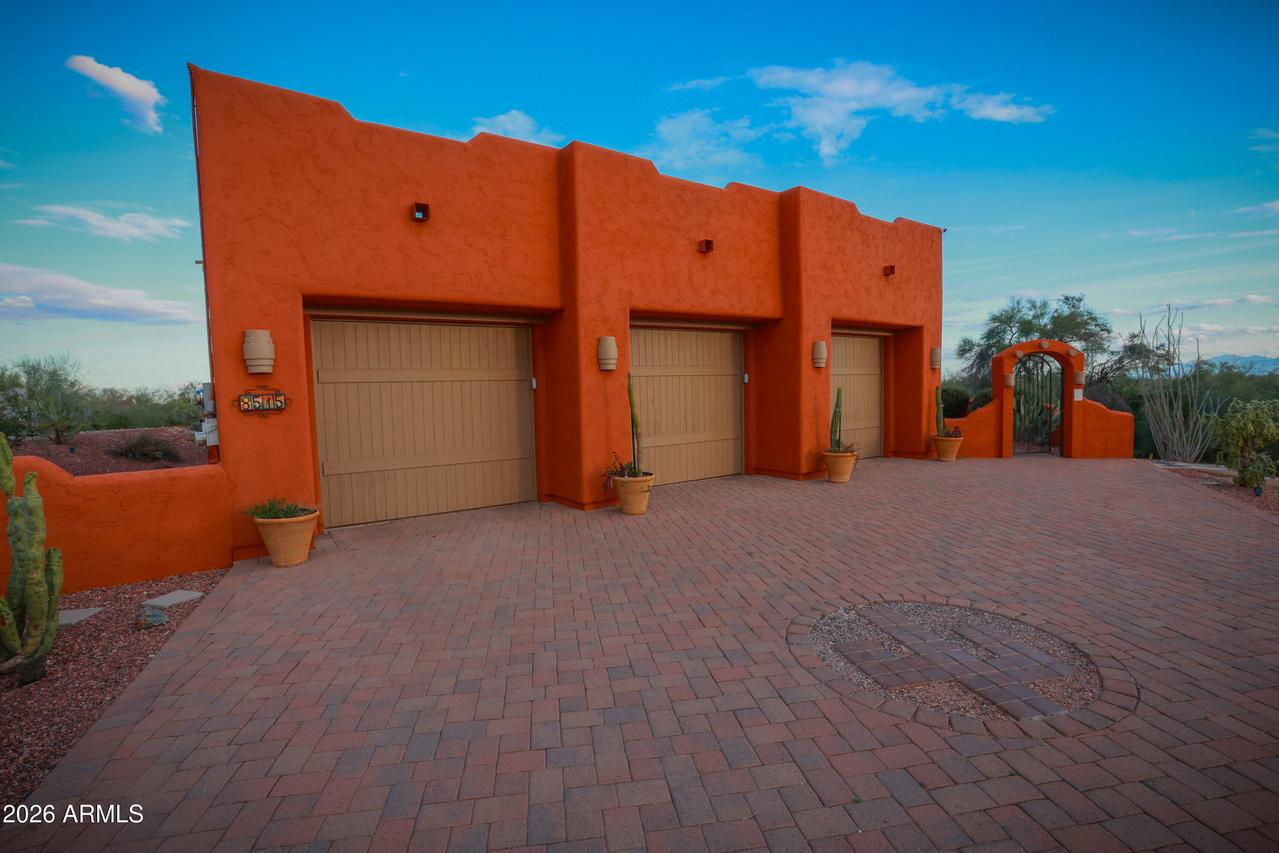 8515 N 192nd Ave., Waddell, AZ 85355