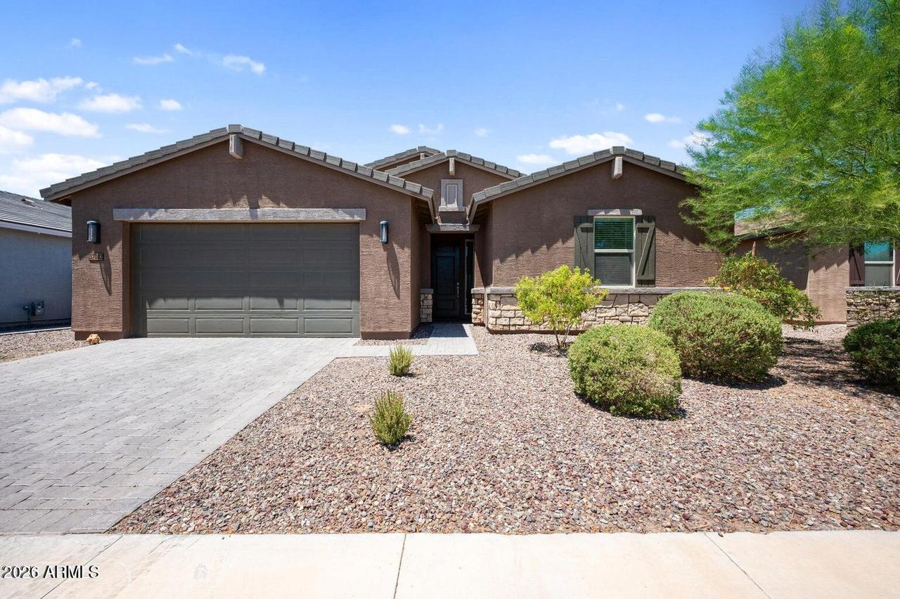 37082 N Rhinelander Dr., San Tan Valley, AZ 85140