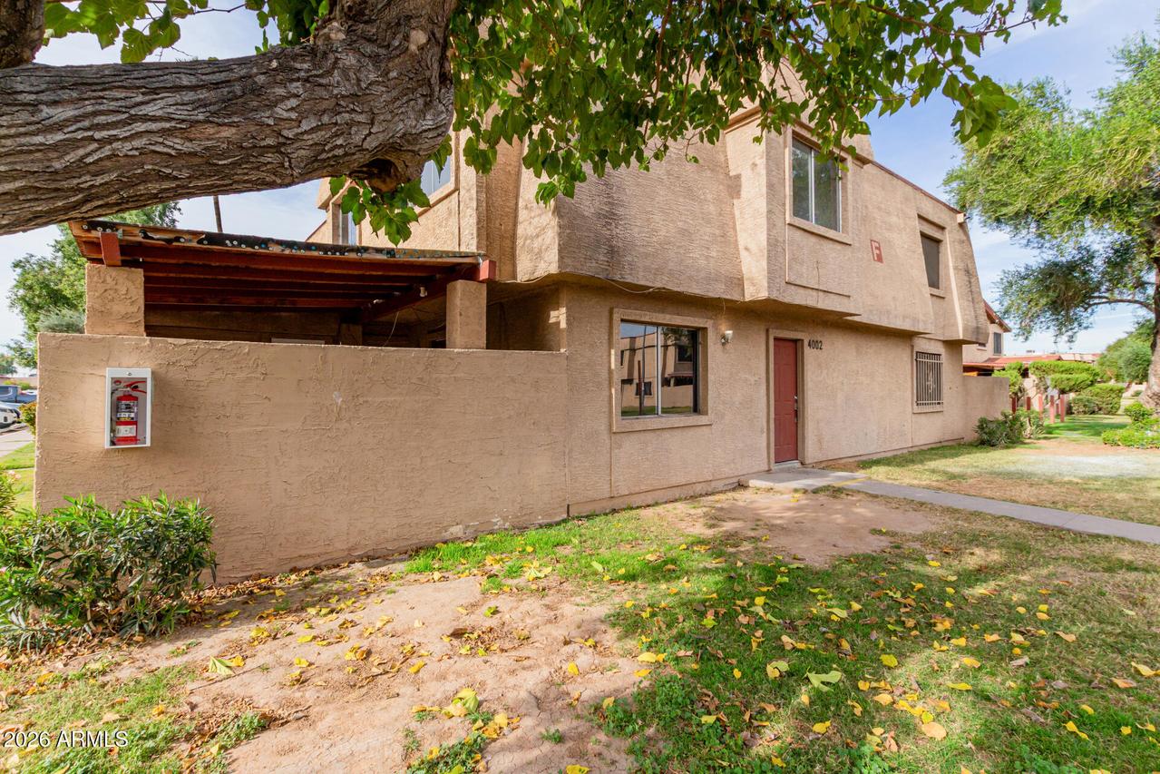 4002 W Palomino Rd., Phoenix, AZ 85019