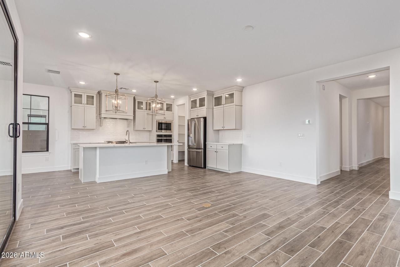 2451 W Los Arboles Pl., Chandler, AZ 85224