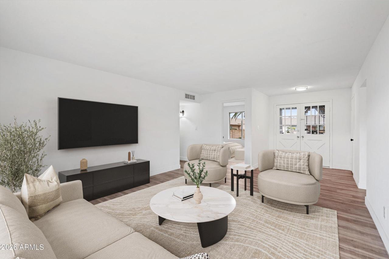 4829 E Apache Cir., Phoenix, AZ 85044