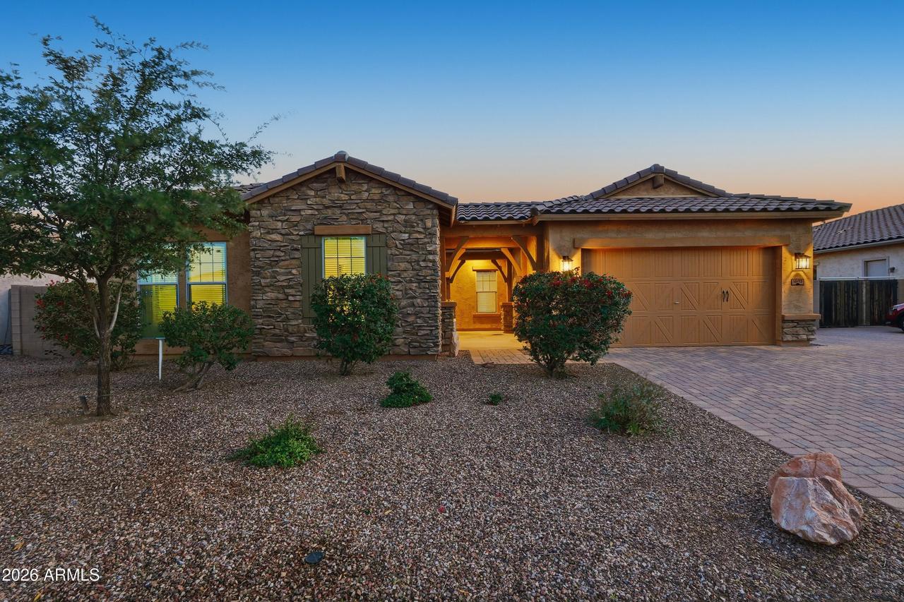 18173 W Mackenzie Dr., Goodyear, AZ 85395