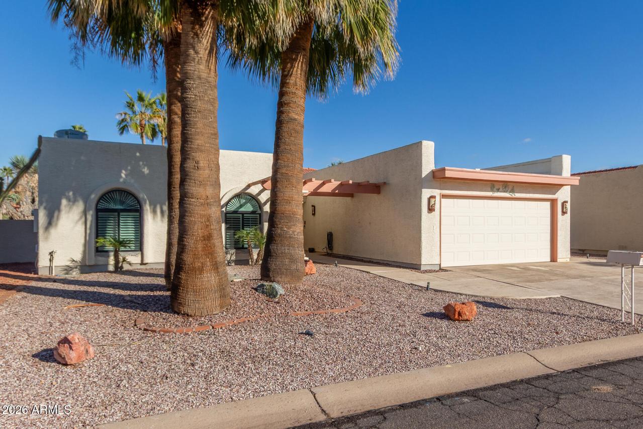 10906 E Bellflower Dr., Sun Lakes, AZ 85248
